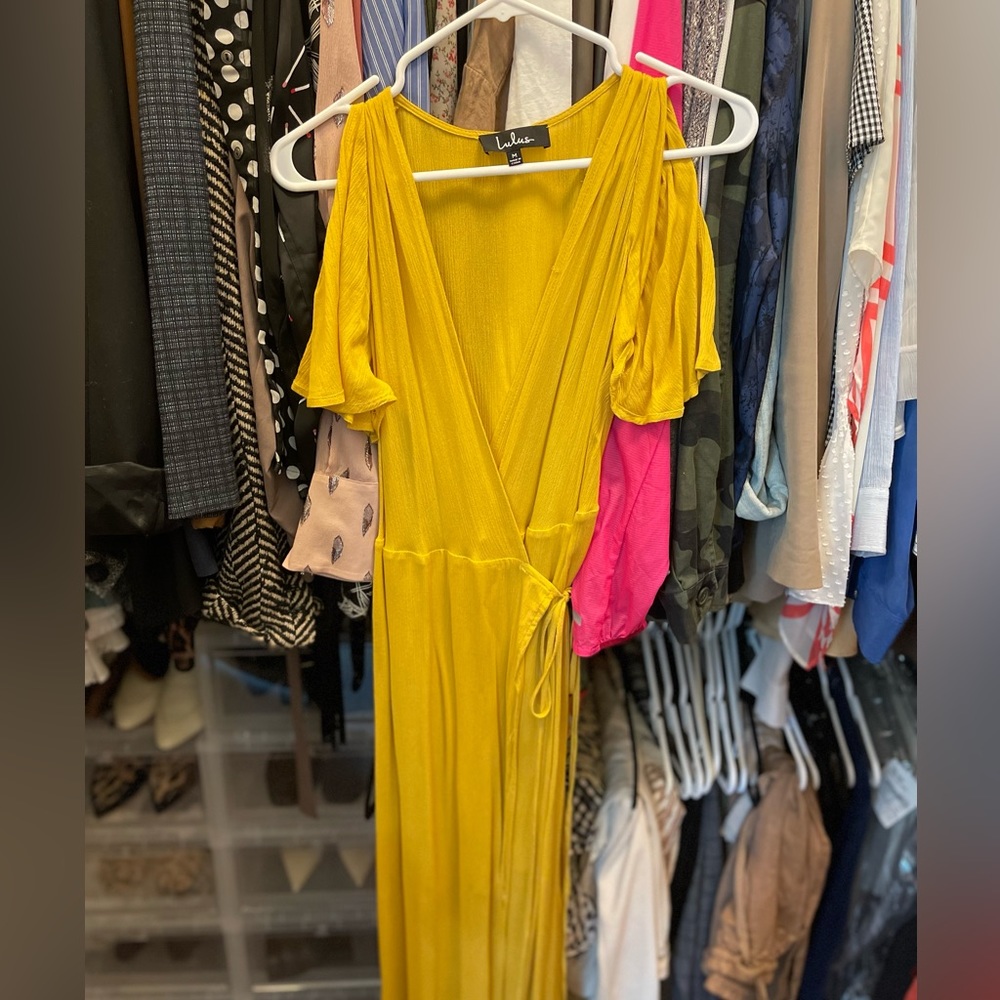 Lulus yellow maxi dress
